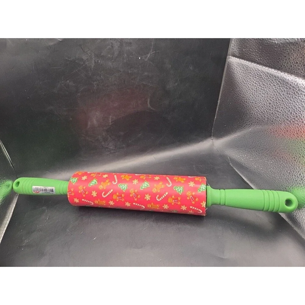 Gingerbread Men Silicone Rolling Pin Christmas HOLIDAY TIME  Red Green Stars